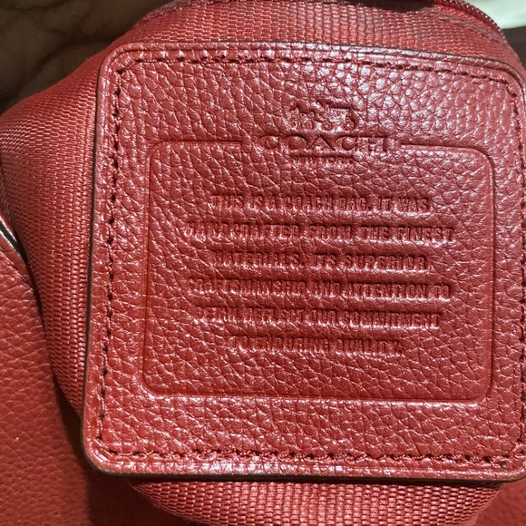 Coach Carlyle Smooth Leather Shoulder Bag Purse - Picture 2 of 13